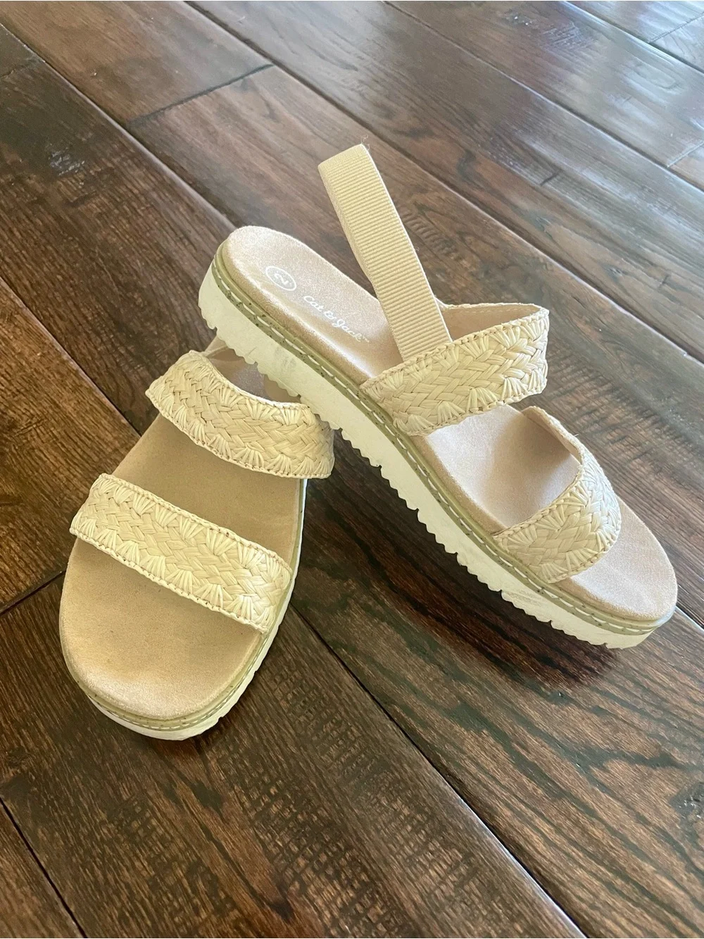 Cat & Jack sandals ☀️ size 2
